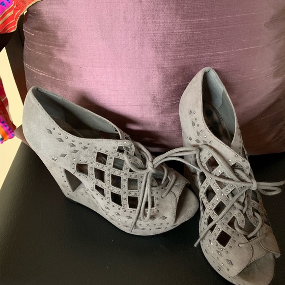 Wedges - Picture 2 of 8